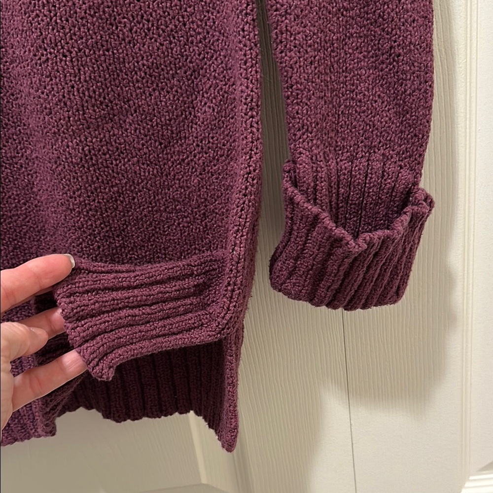 3/$15 Women's Off-Shoulder Sweater - Purple/Burgundy SZ LG - Picture 4 of 6